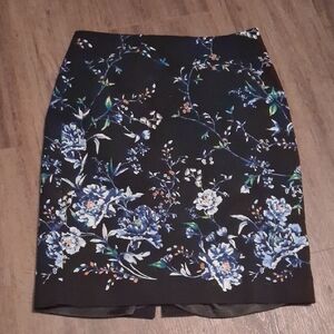 White House Black Market Black Floral Pencil Skirt